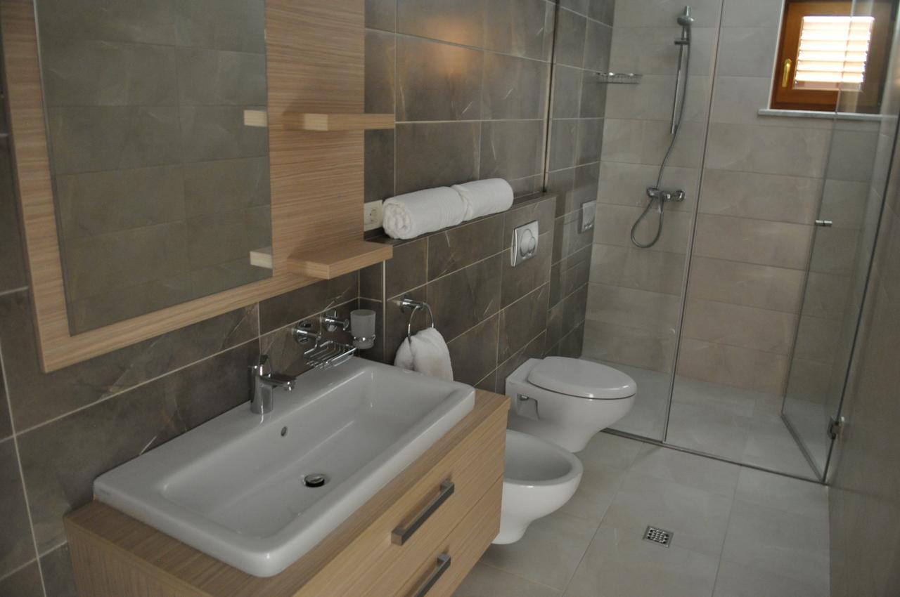 Apartments Braje Rabac Eksteriør billede